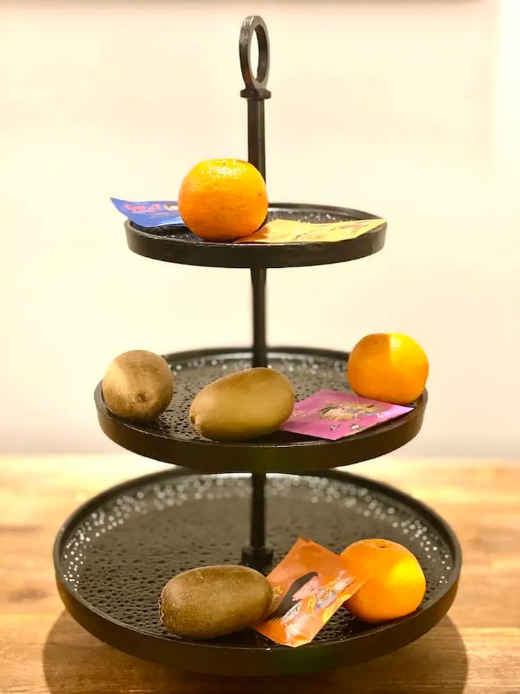 Etagere mit 3 Ebenen 'Lutek' schwarz 48 cm