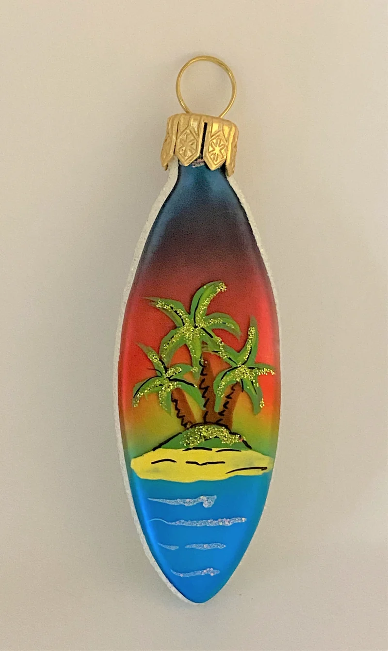 Surfbrett mit Insel-Motiv