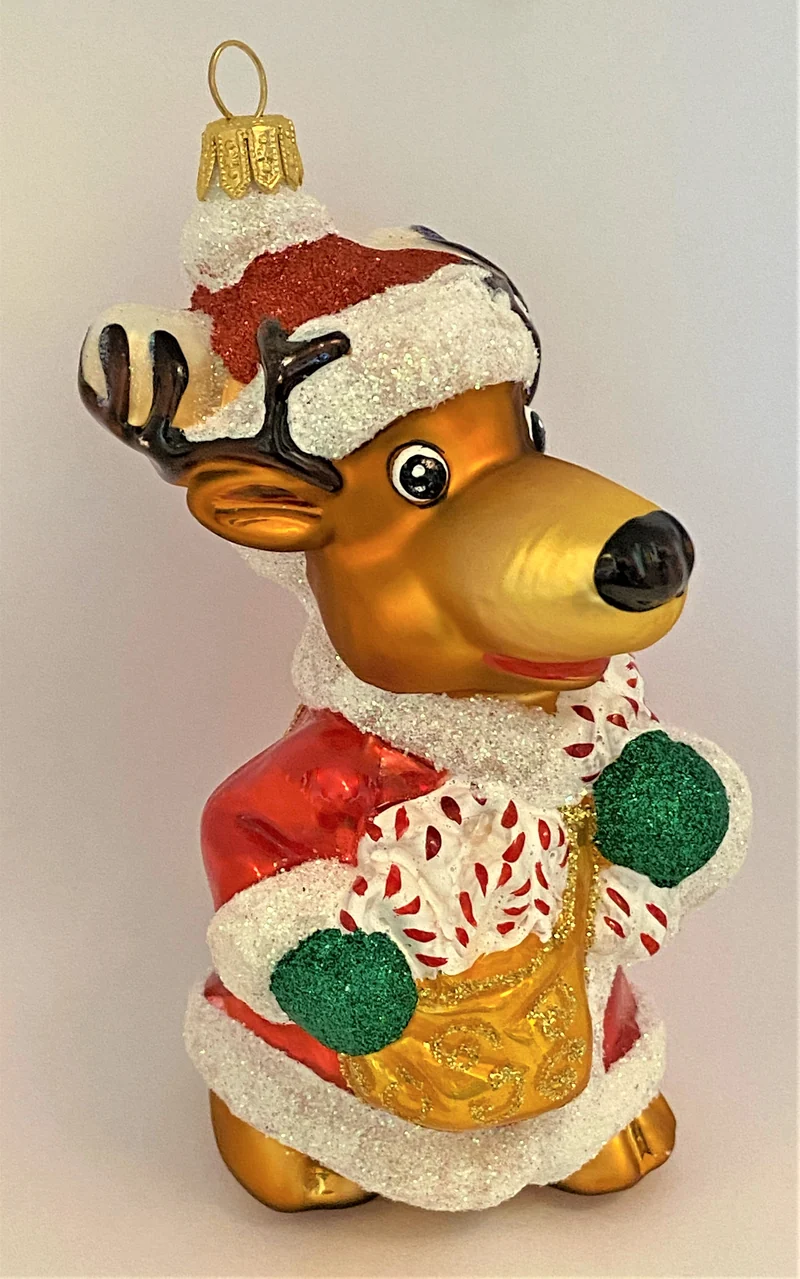 Rentier Rudolf hilft dem Santa Claus