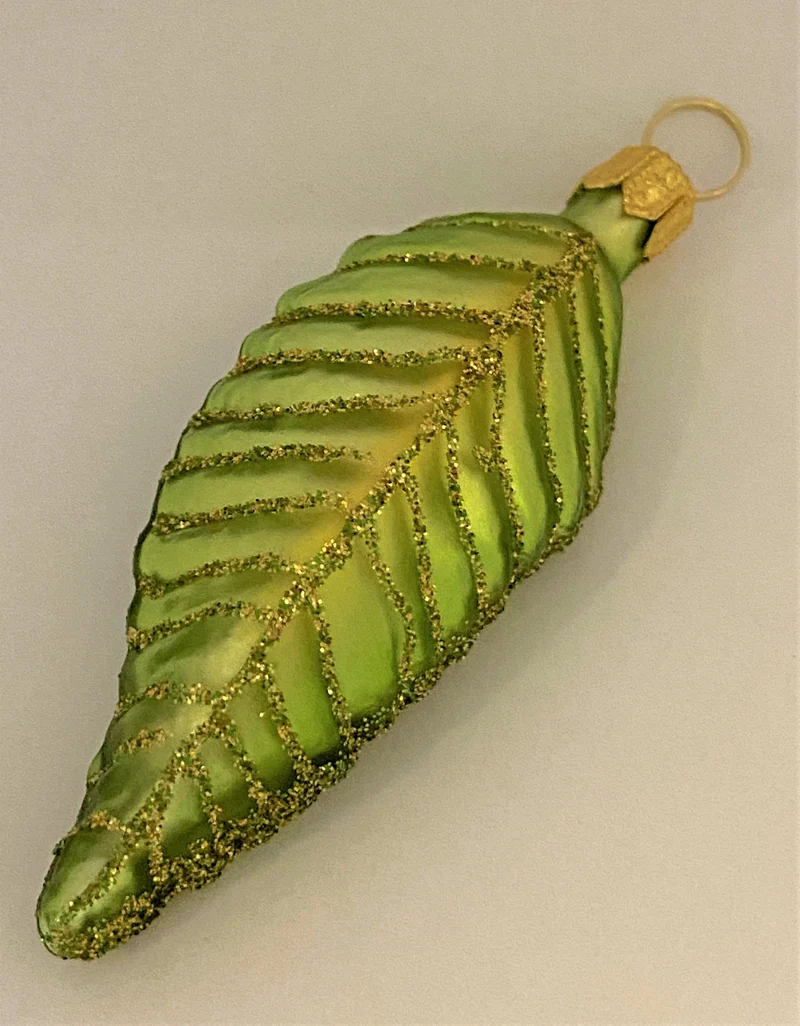 Kleines grünes Sumach-Blatt