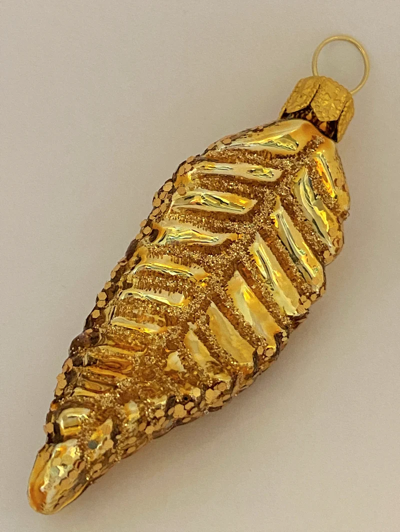 Kleines goldenes Sumach-Blatt