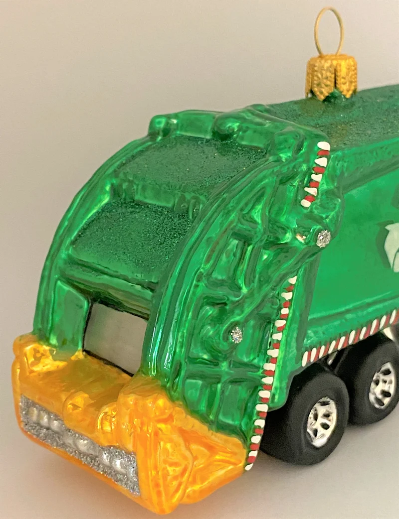 Grüner Recycling-Wagen