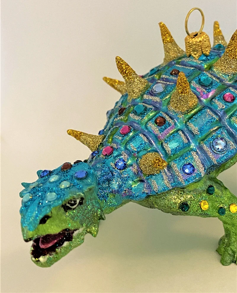 Dino-Saurier, GlitterLab