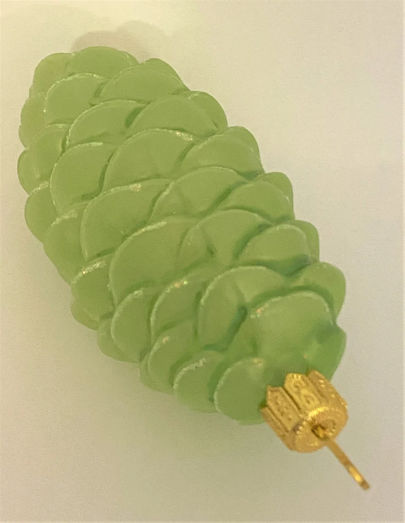 Grüner transparenter Zapfen