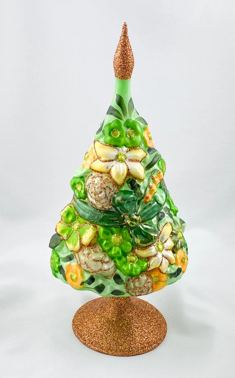 Sommer-Blumenbaum mit grüner Schleife und vielen Blüten