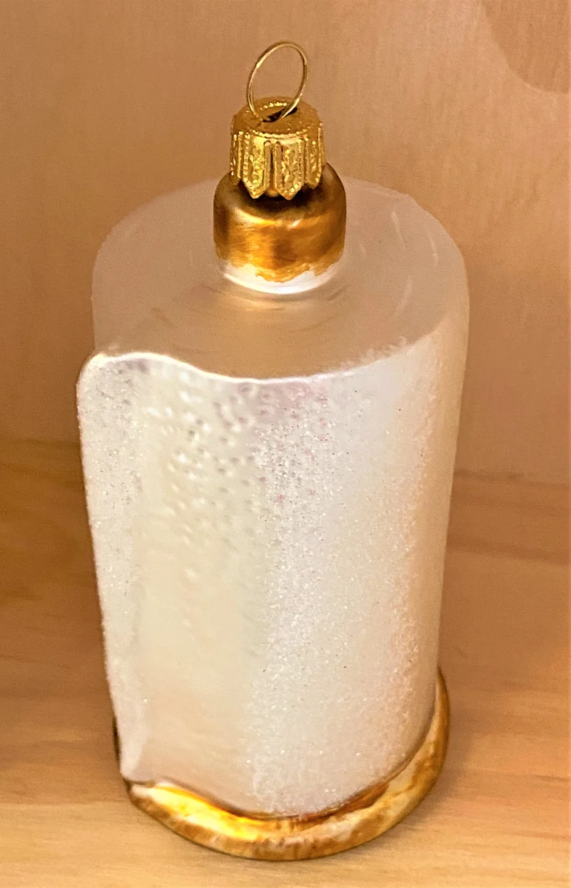 Küchenpapier Rolle in Halterung