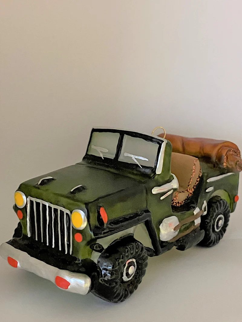 Geländewagen mit offenem Verdeck