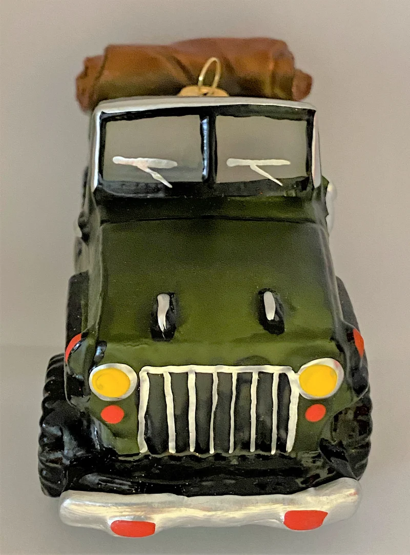 Geländewagen mit offenem Verdeck