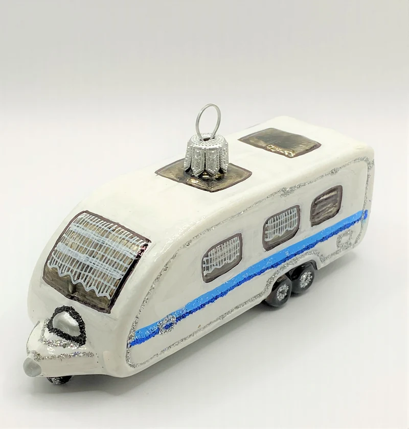Weisser Wohnwagen