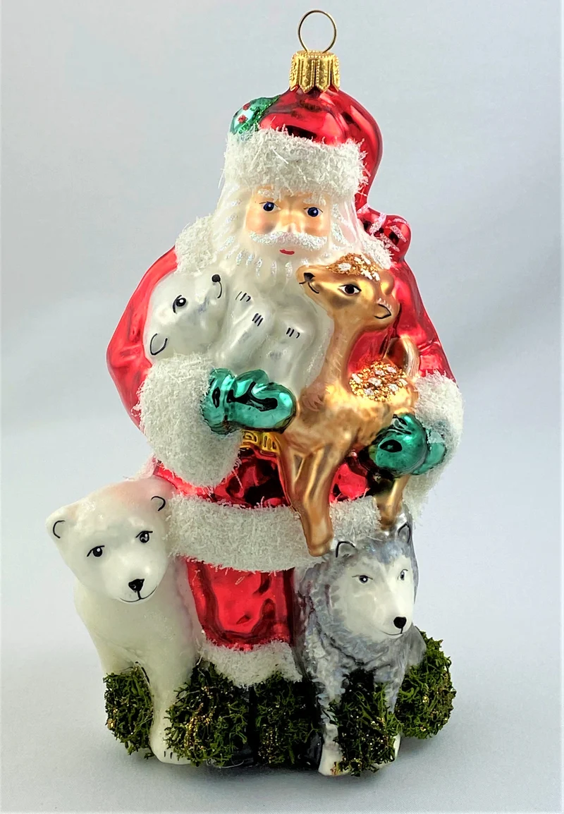 Weihnachtsmann ist bei den Tieren im Hohen Norden zu Besuch