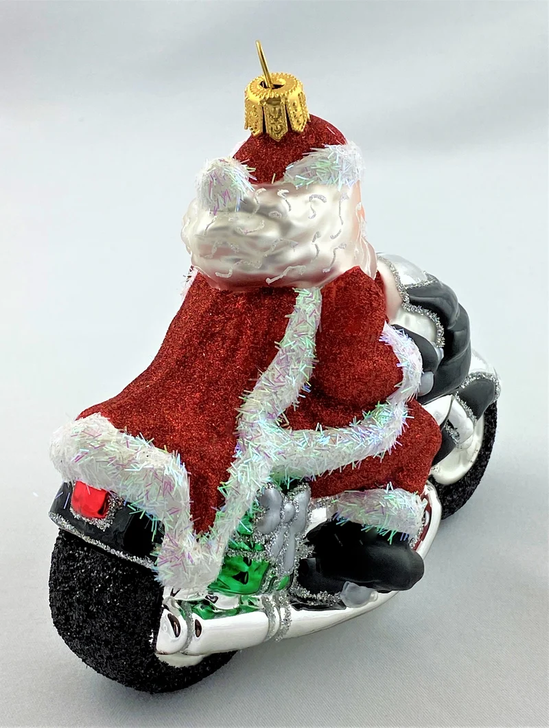 Santa auf der schweren Maschine