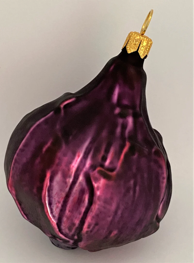 Ganze rote Zwiebel