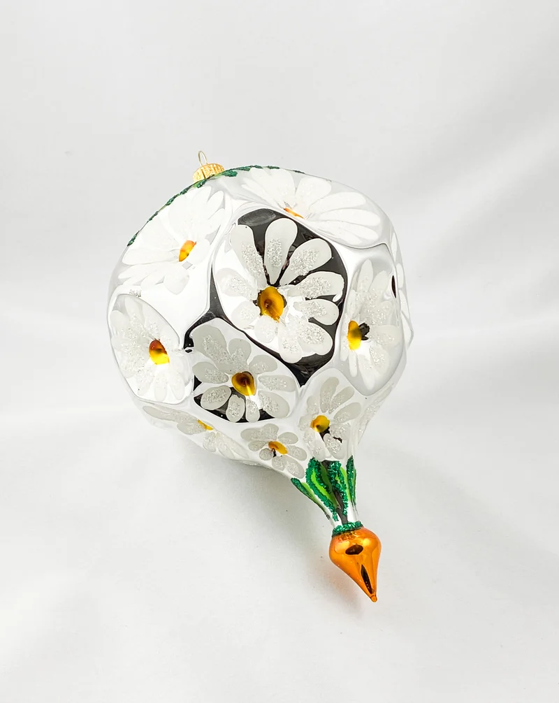Grosse Kugel mit Gänseblümchen-Motiv
