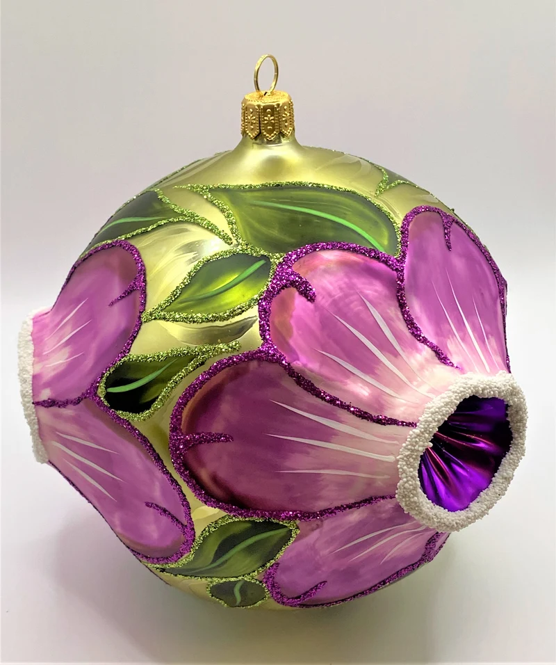 Grosse Kugel mit Magnolien-Motiv