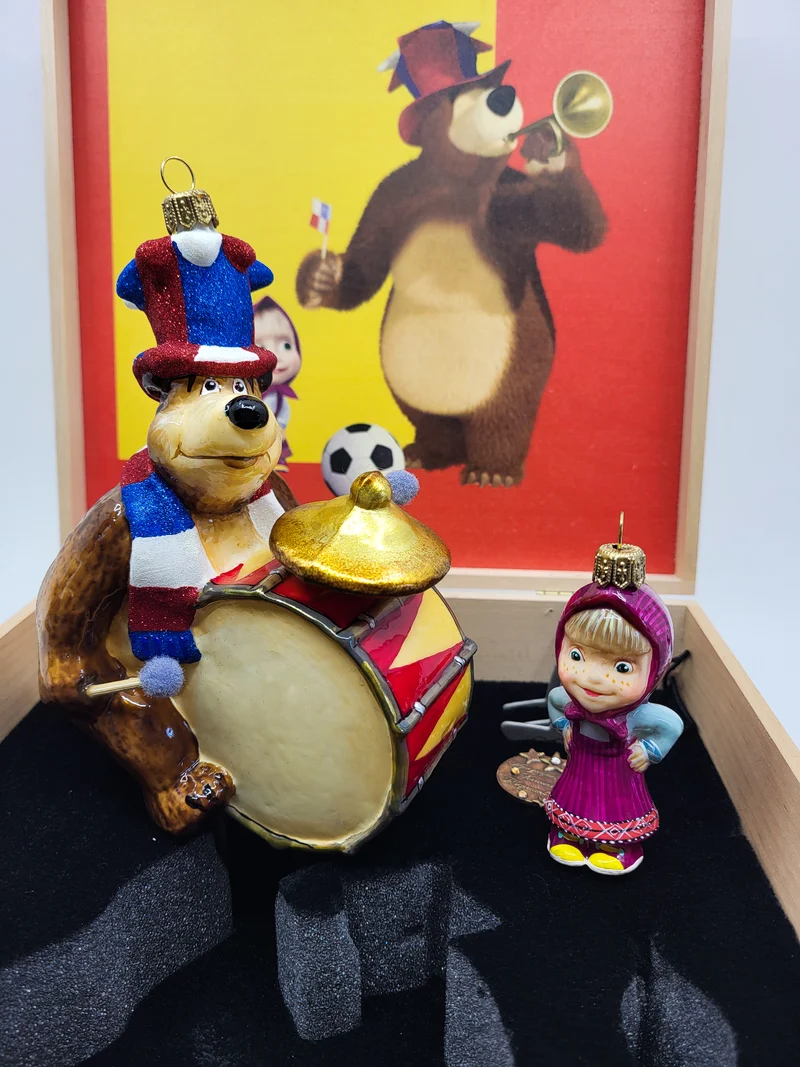 Mascha und Bär, 2er Set, in Holzbox von AtlasArt