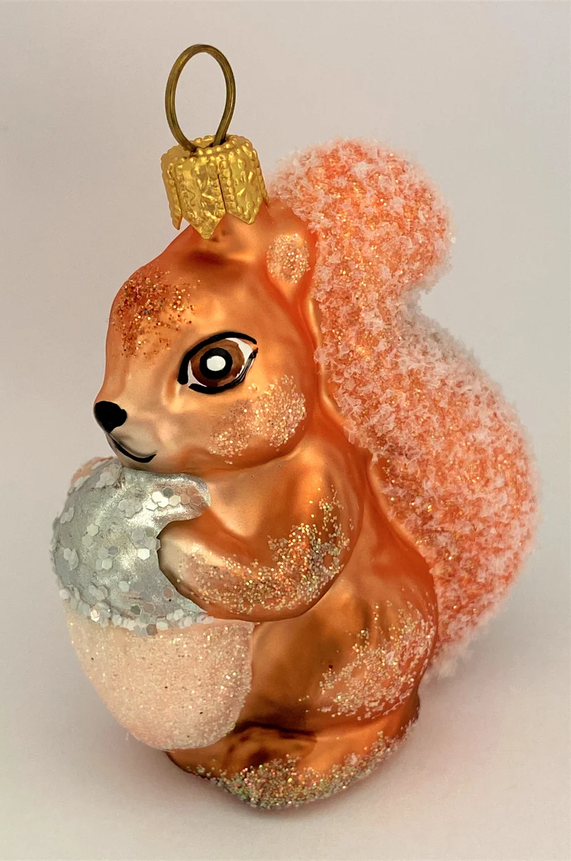 Rostrotes Eichhörnchen