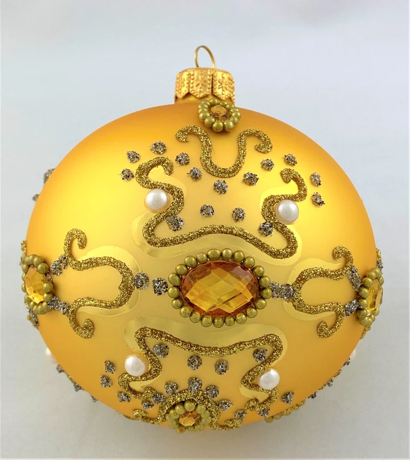 Goldene Kugel barock mit Perlen und goldenen Schmucksteinen