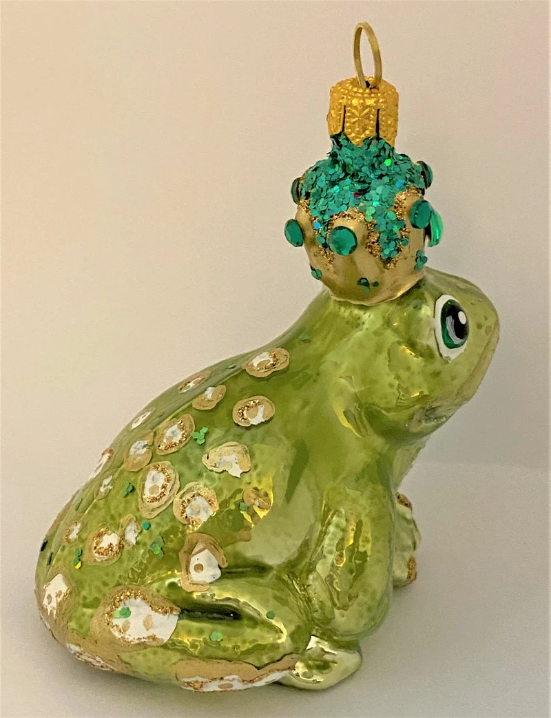 Hellgrüner Froschkönig mit Krone