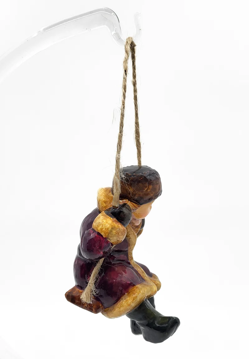 Junge und Mädchen auf Schaukel, 2er Set, in Holzbox von AtlasArt