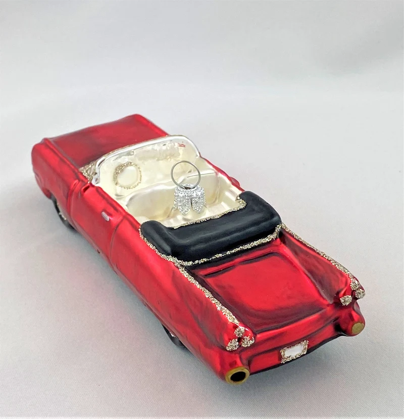 Roter Ami-Schlitten