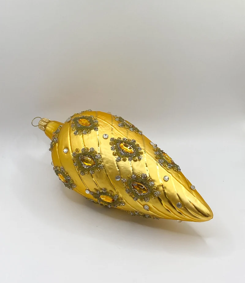 Goldener Zapfen barock mit goldenen Schmucksteinen