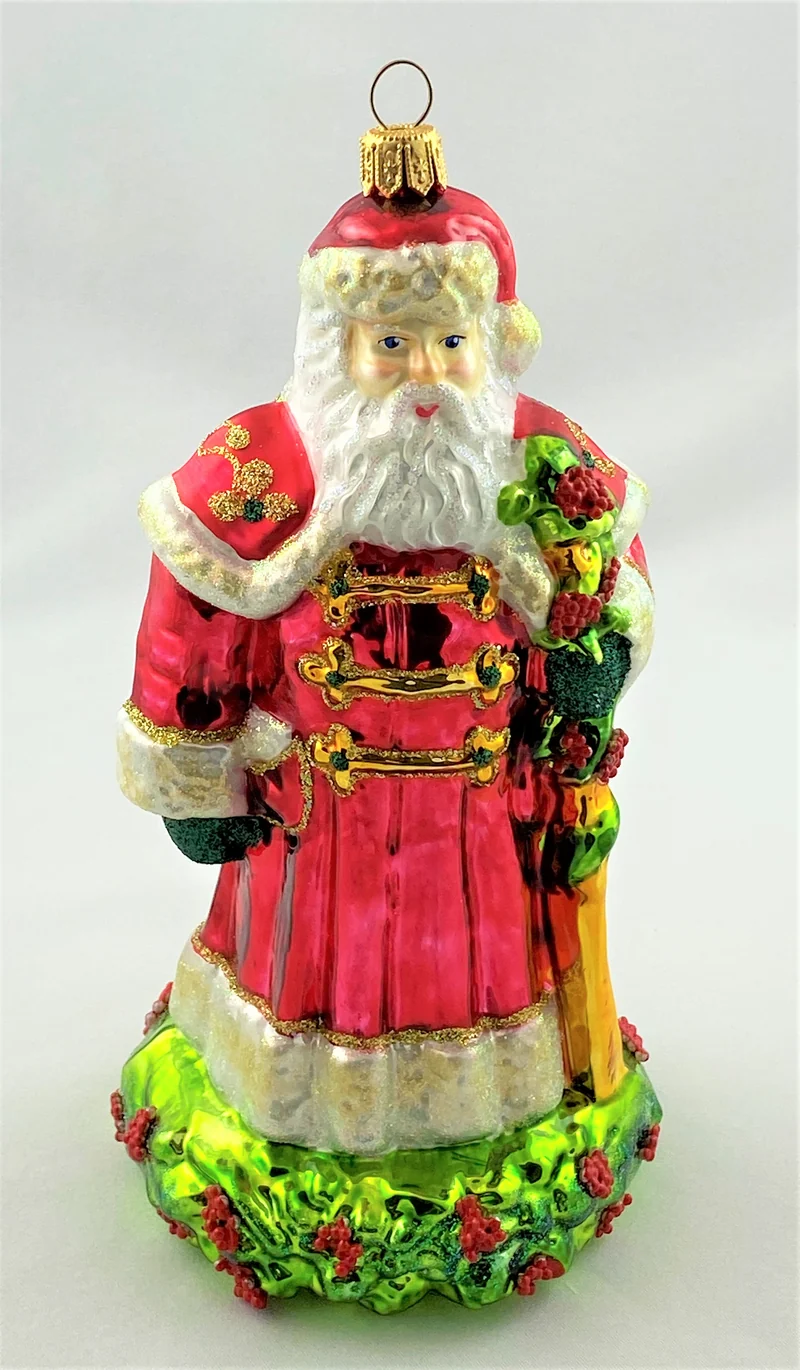 Weihnachtsmann im roten Mantel mit schönem Cape