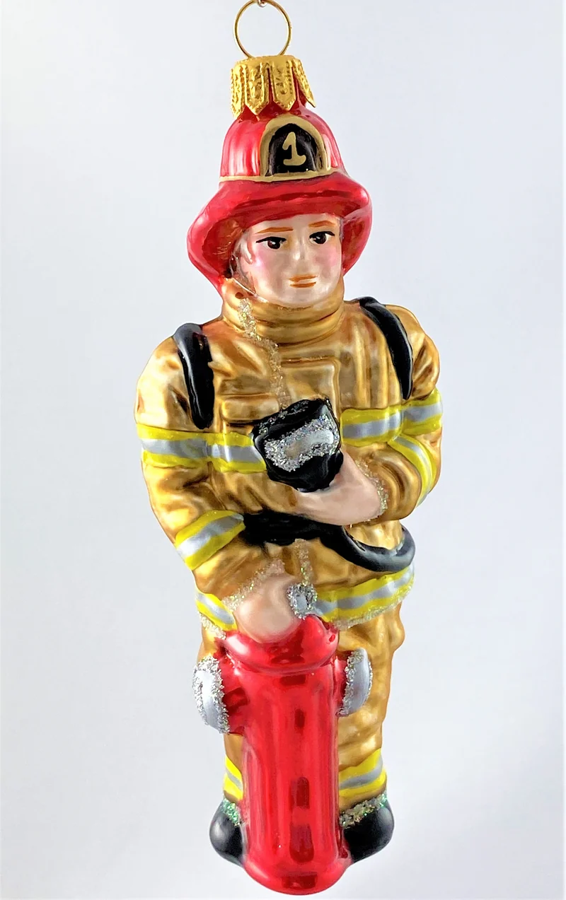 Feuerwehrmann mit Sauerstoffgerät, braunes Gewand