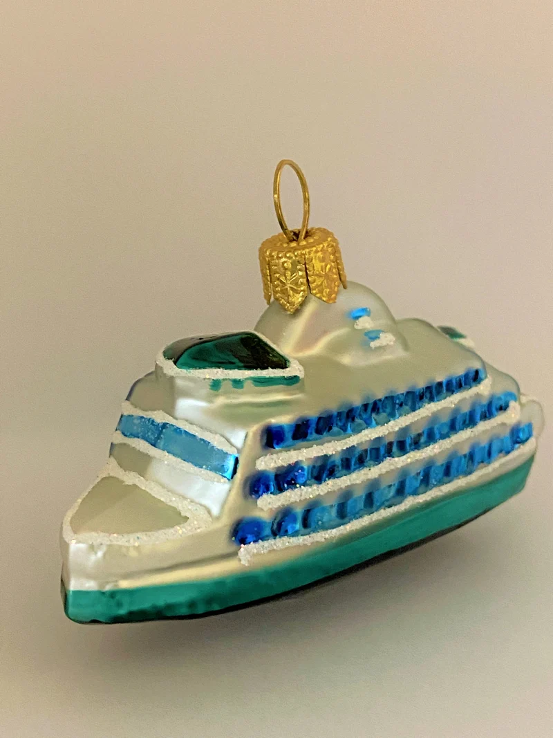 Kleines Kreuzfahrt Schiff, Fähre