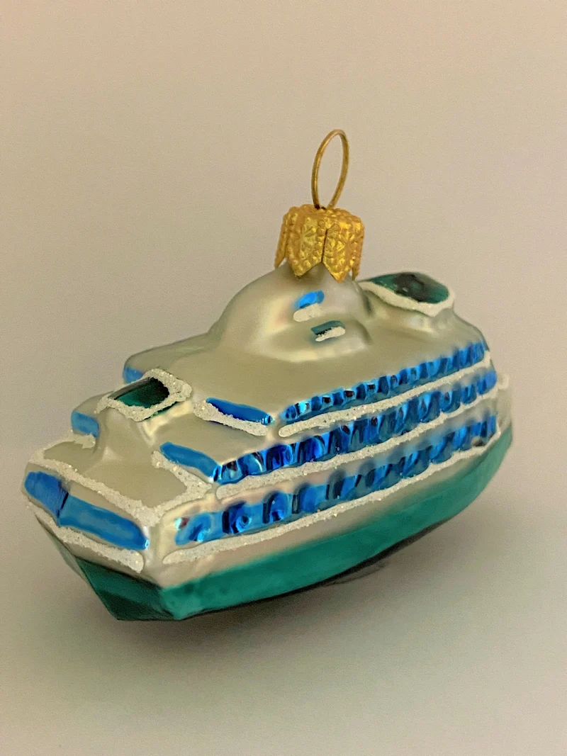 Kleines Kreuzfahrt Schiff, Fähre