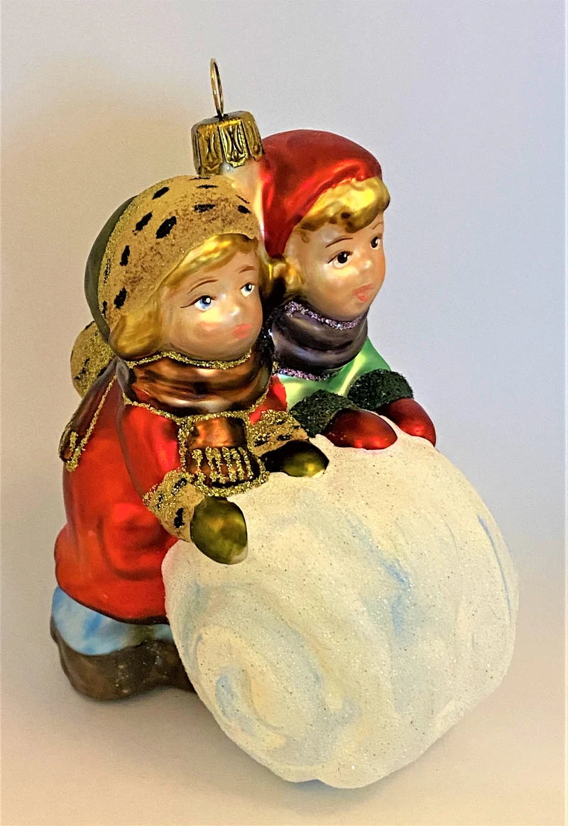 Die Kinder machen einen grossen Schneeball, KOMOZJA MOSTOWSKI