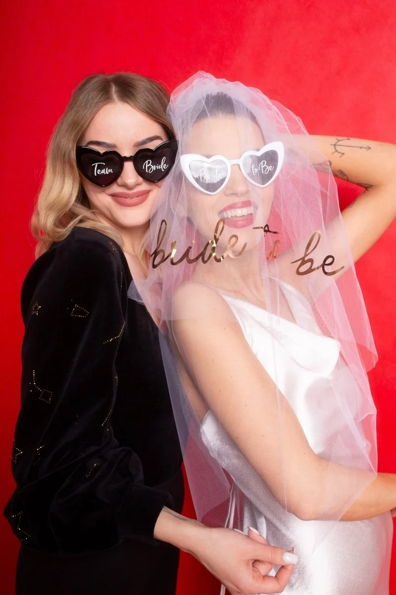 Herzchen-Brille, weiß, „Bride To Be“, 14,8 cm