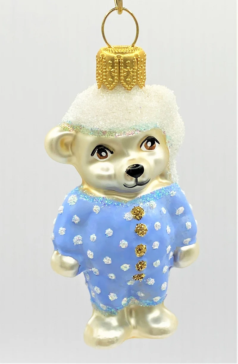 Bär im hellblauen Schlafanzug