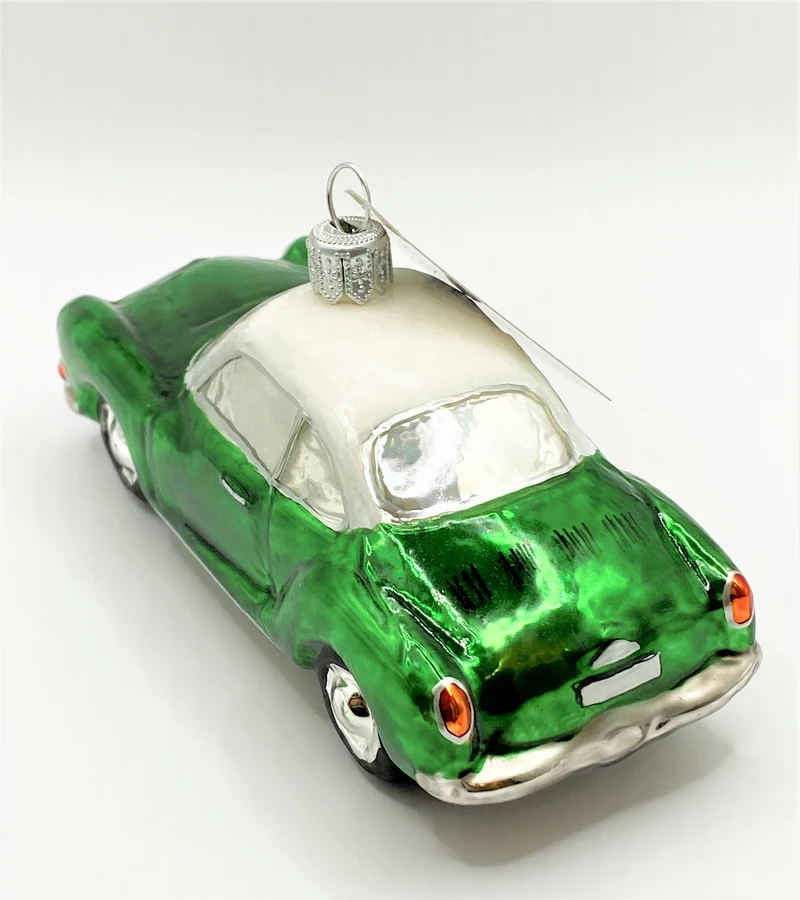 VW-Karmann Ghia grün