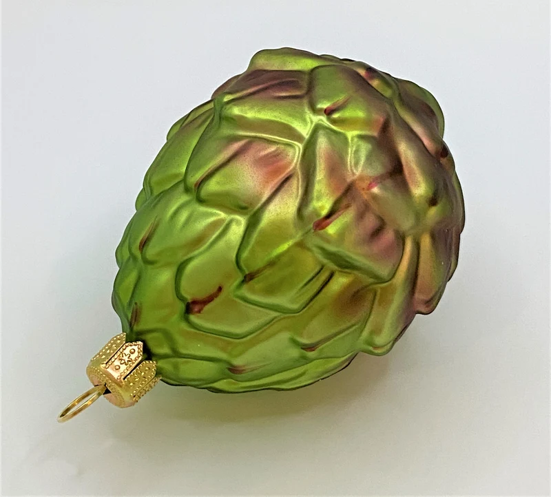 Ganze Artischocke
