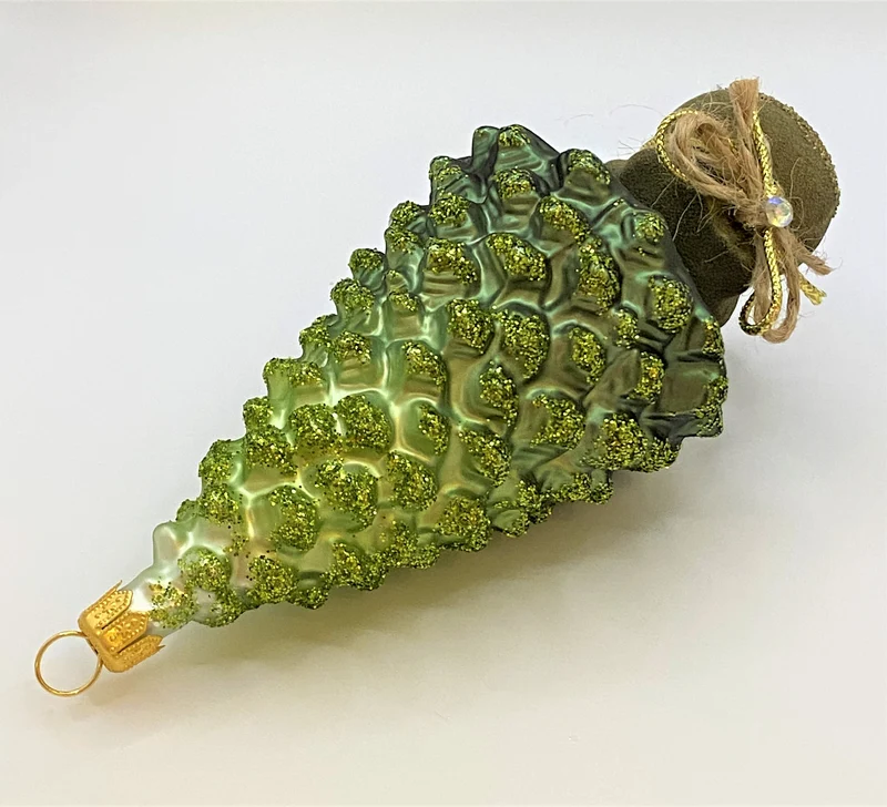 Grüner Weihnachtsbaum im Topf