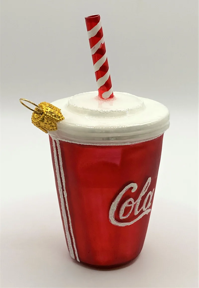 Becher Cola mit Strohhalm, Limonade