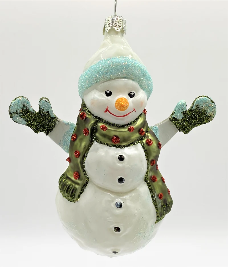 Schneemann mit grünem rot getupftem Schal
