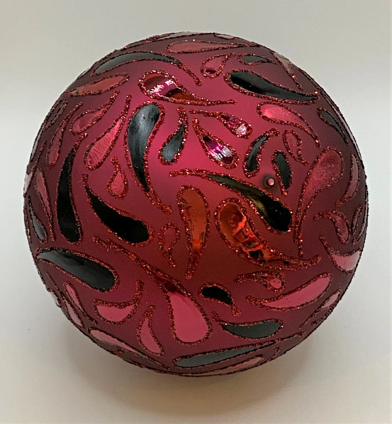 Kugel dunkles Magenta mit Blätterdekor