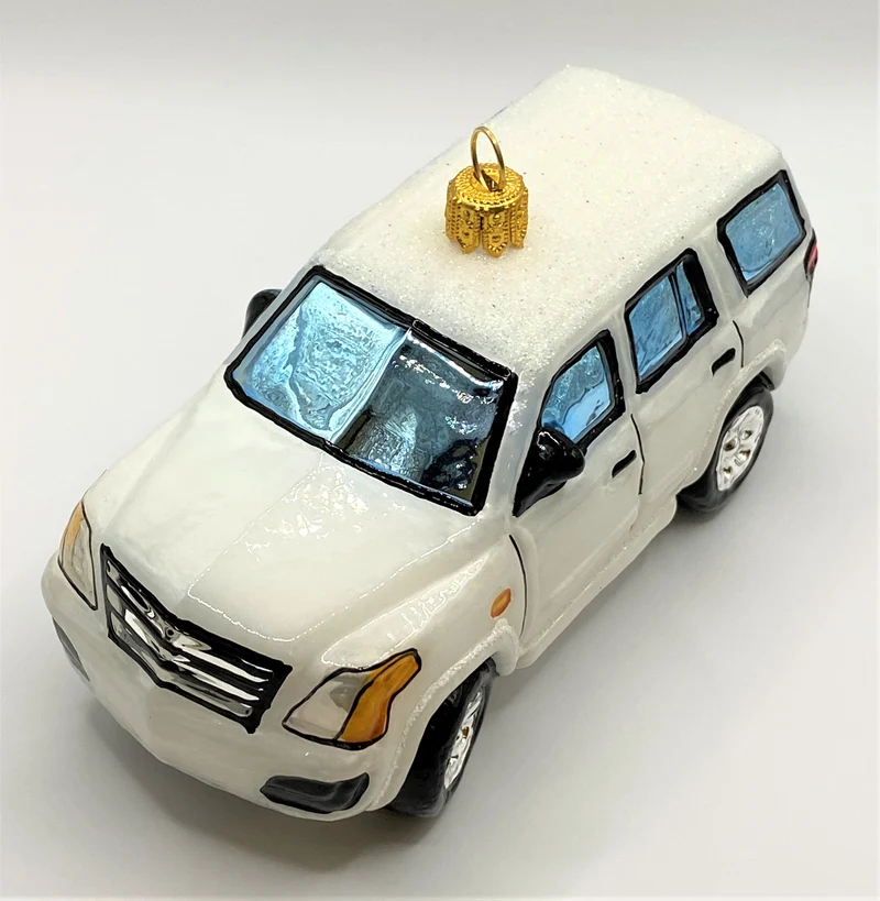 Weisser SUV
