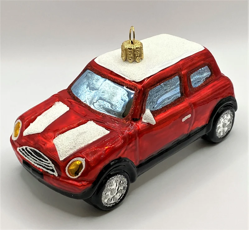 Roter Mini Cooper mit weissem Dach