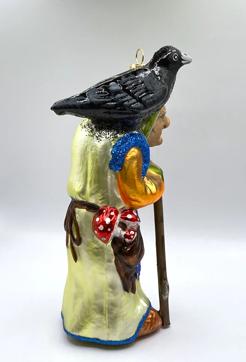 Baba Jaga mit Rabe auf der Schulter