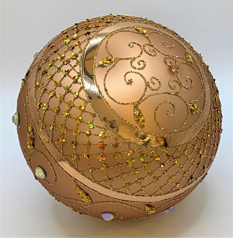 Kugel dunkles warmes Gold mit Barock-Dekor