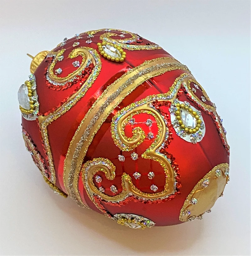 Warmrotes Faberge-Ei mit Barock Muster, silberne Steine