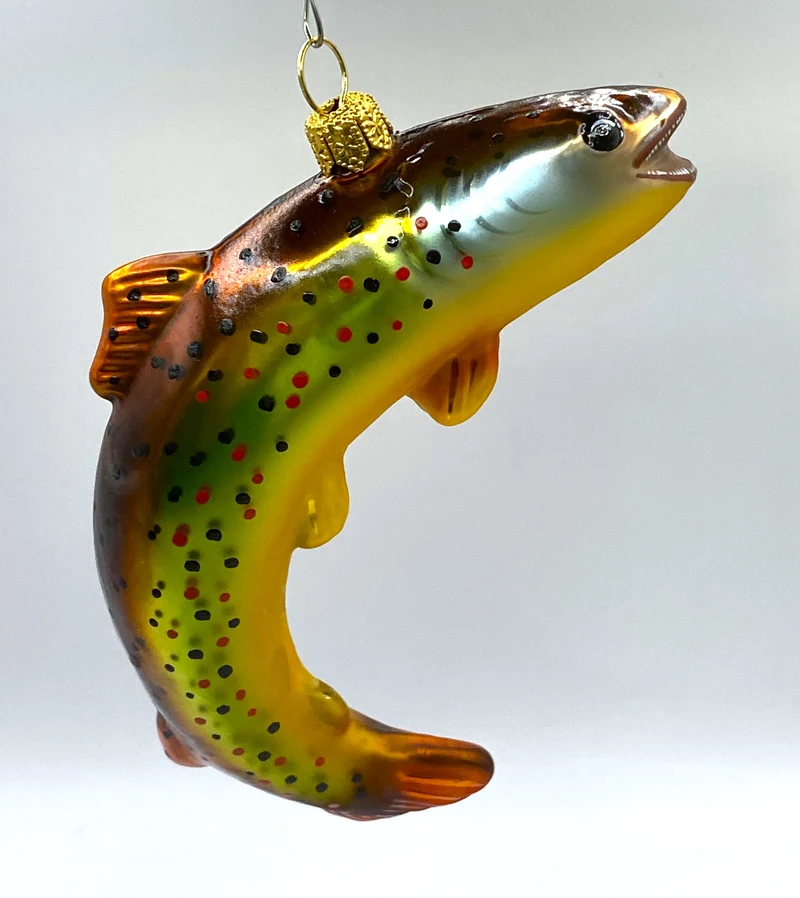 Regenbogen-Forelle im Sprung