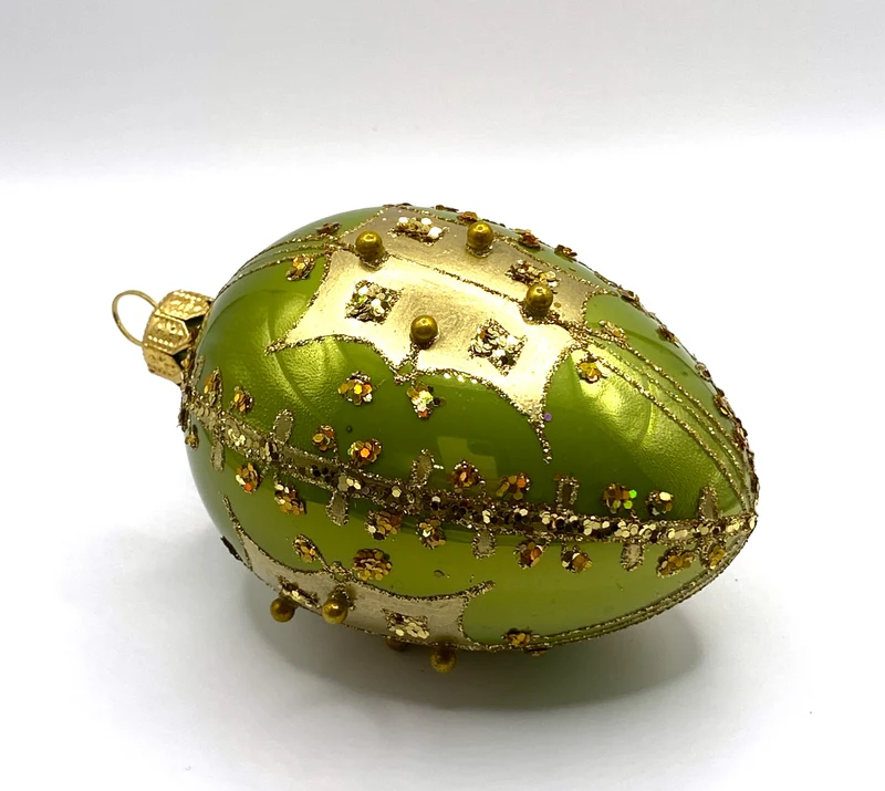 Faberge-Ei grün mit goldenem Streifendekor