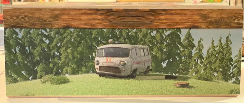 Mascha Doktor mit den Wölfen, in Holzbox, AtlasArt