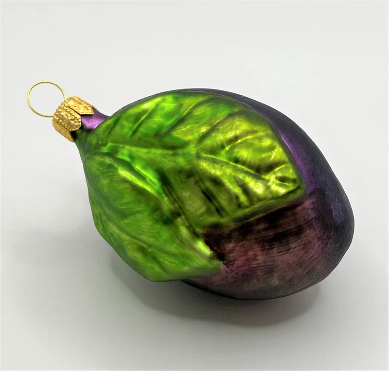 Zwetschge mit Blatt