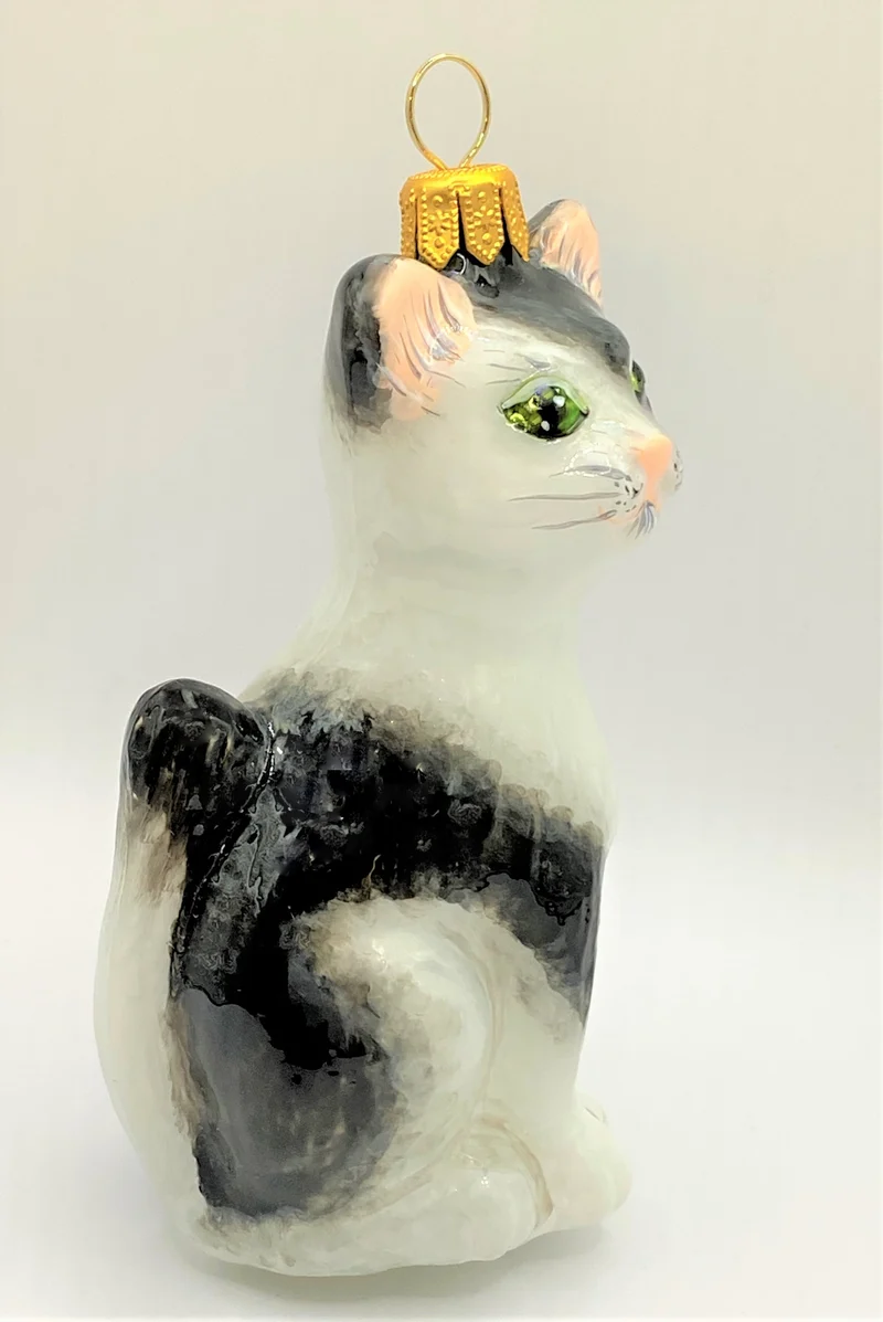 Schwarzweiss gefleckte Katze, KOMOZJA MOSTOWSKI