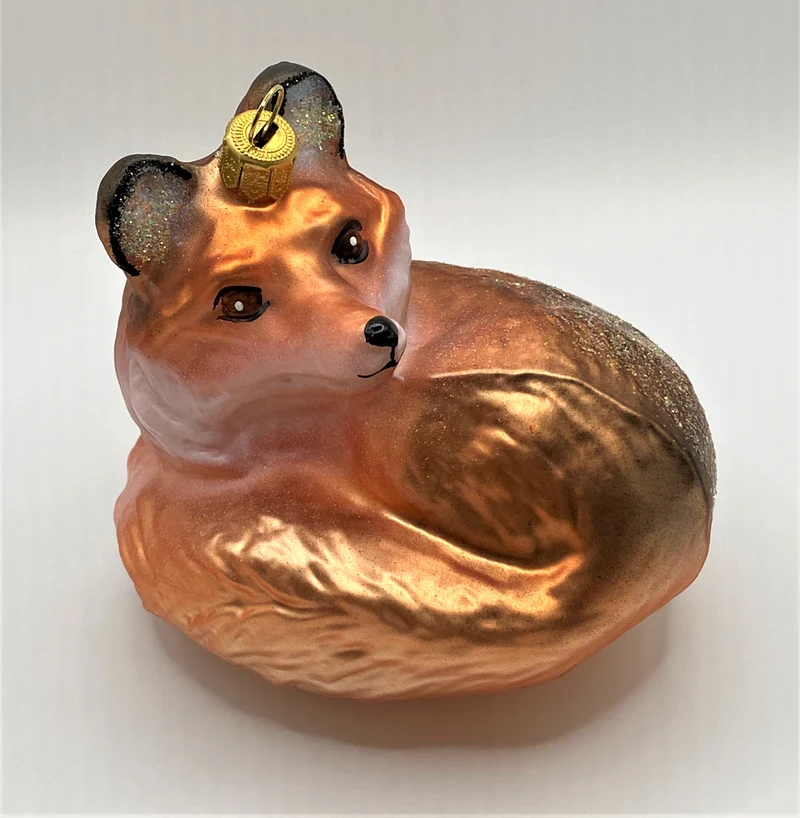 Liegender Fuchs