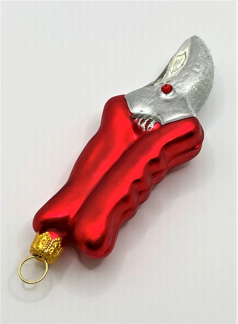 Baumschere mit rotem Griff